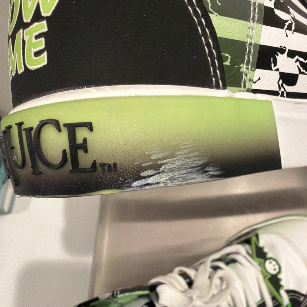 Edgy Black and White High-Top Sneakers with Green Accents - Picture 7 of 9